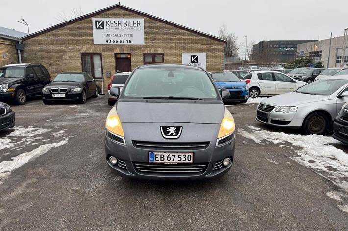 undefined Peugeot 5008 fra 2011