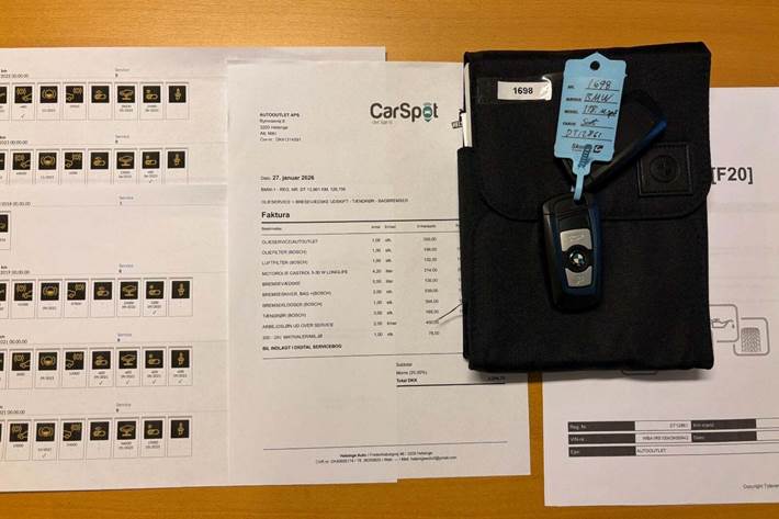 Sort BMW 118i fra 2019