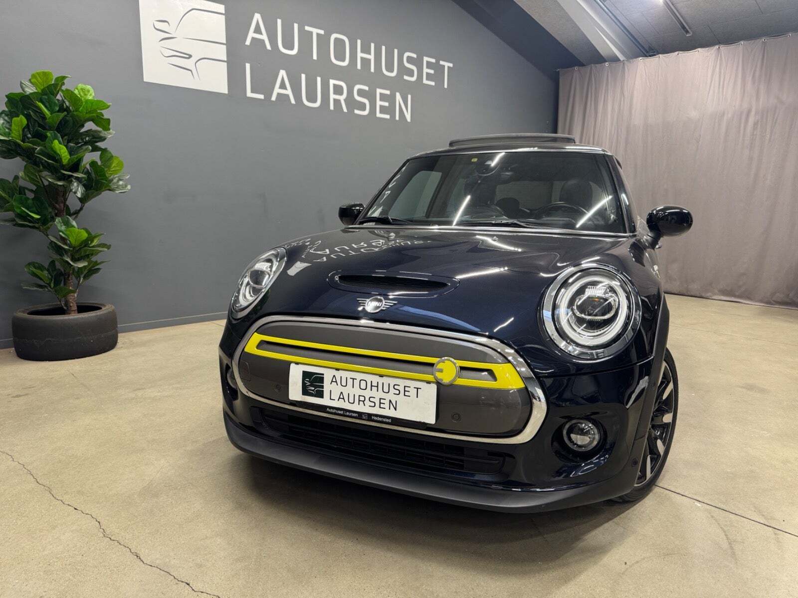 Mini Cooper SE Yours