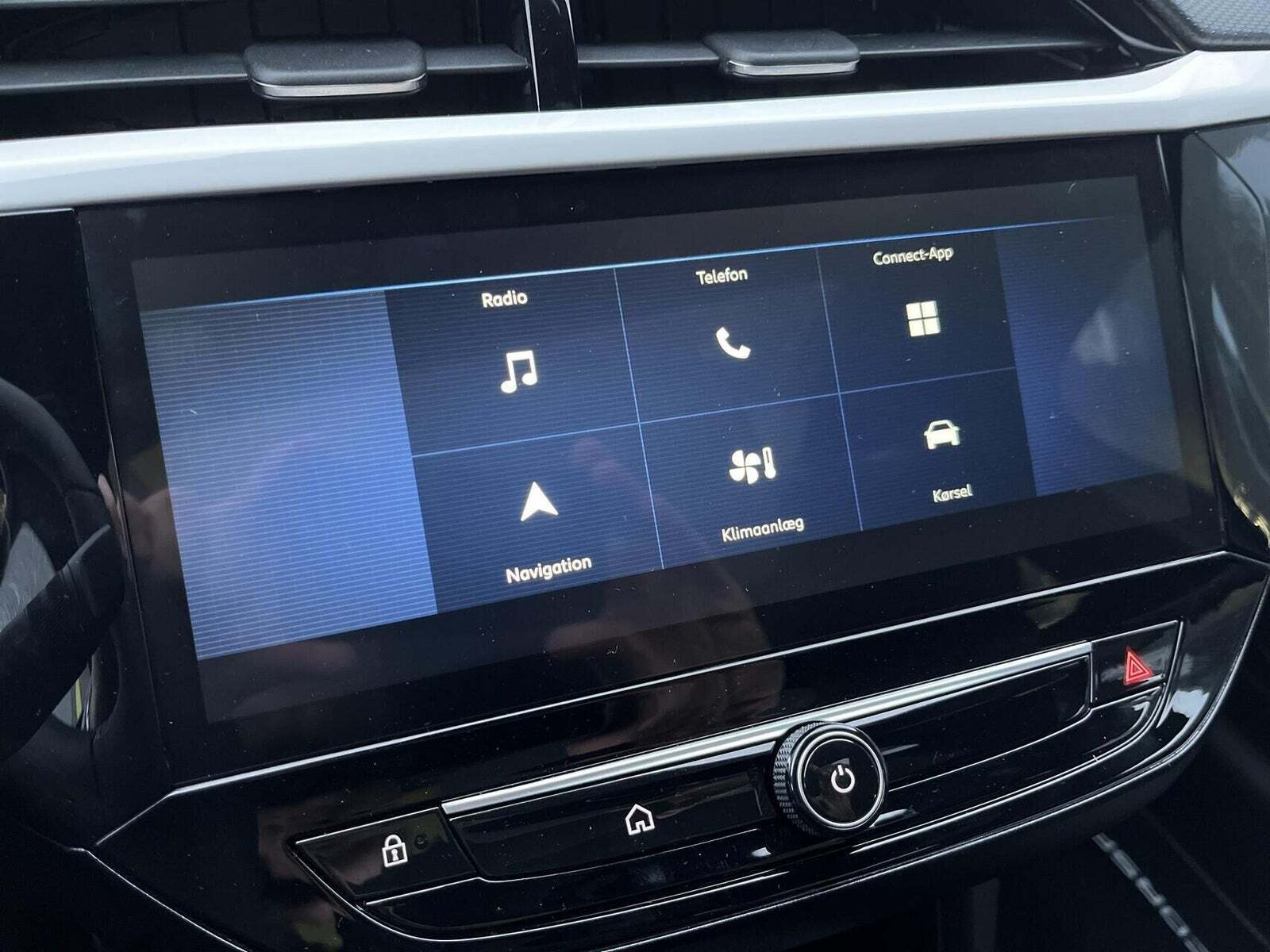 Sort Opel Corsa-e fra 2024