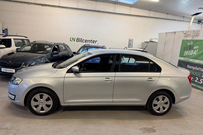 Sølv Skoda Rapid fra 2017