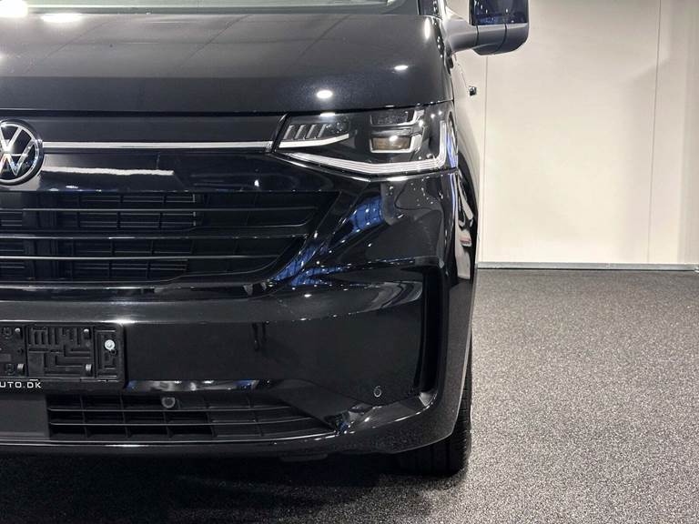 VW e-Caravelle 64 Style SWB