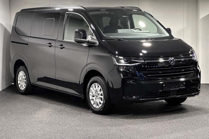 Sort VW e-Caravelle fra 2026