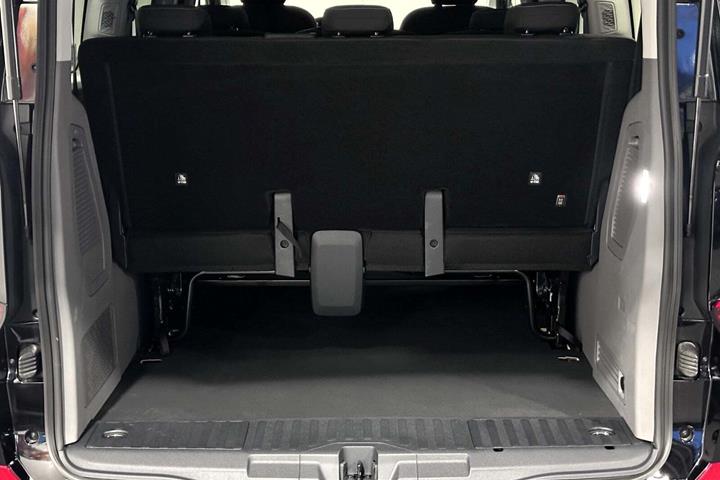 Sort VW e-Caravelle fra 2026