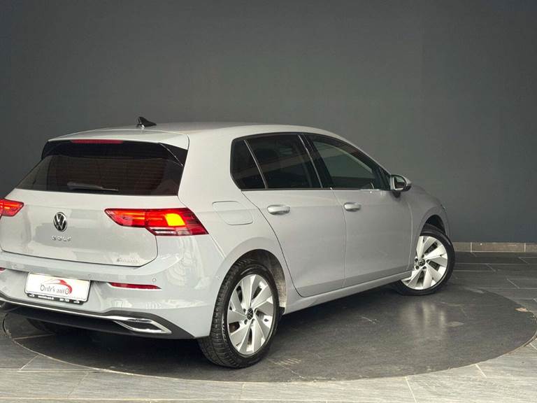 VW Golf VIII 1,4 eHybrid DSG