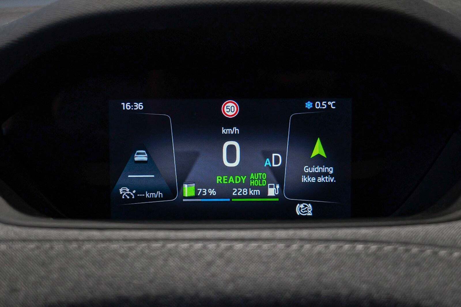 Hvid Skoda Enyaq fra 2021