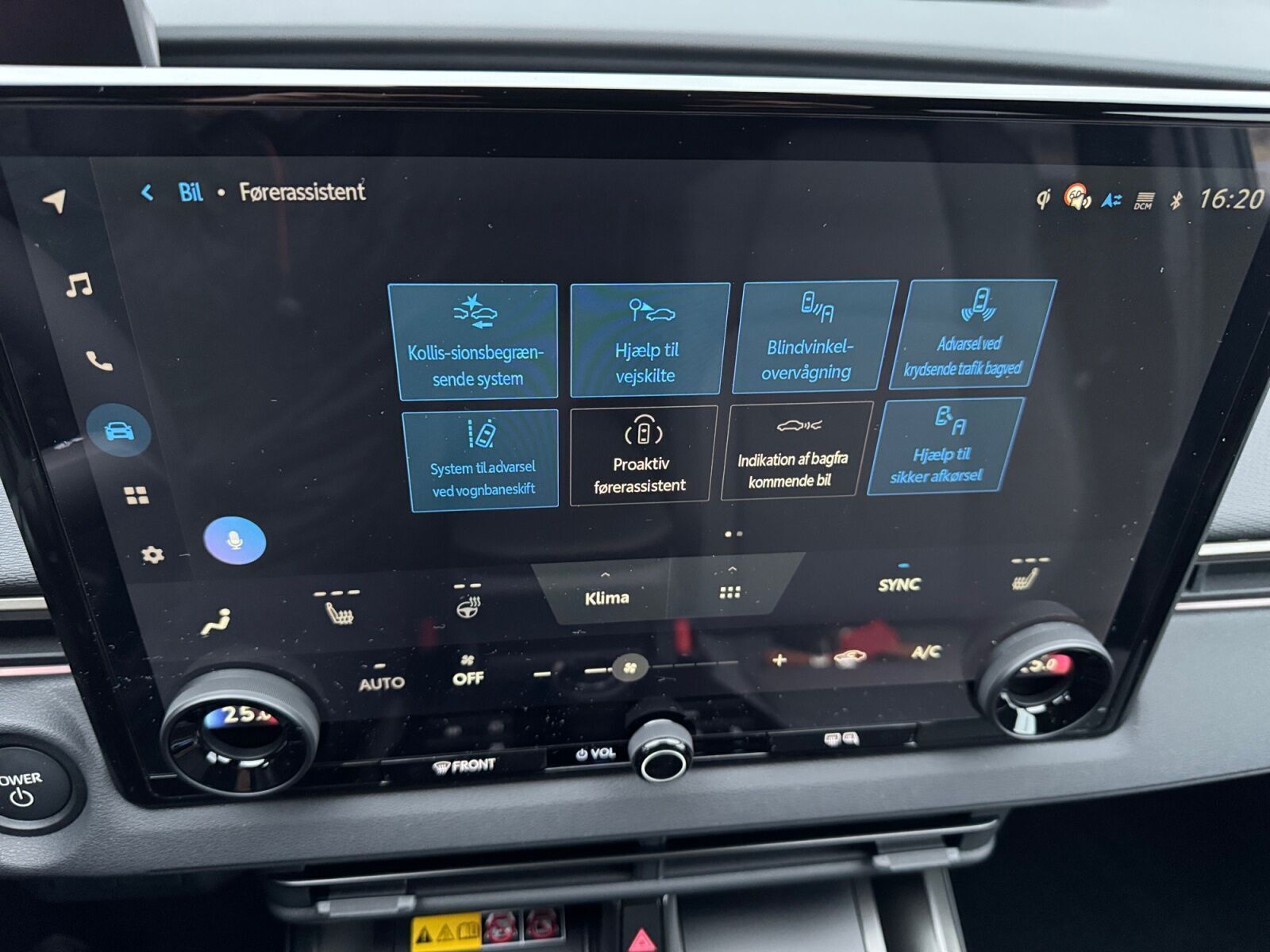 Sort Toyota BZ4X fra 2026