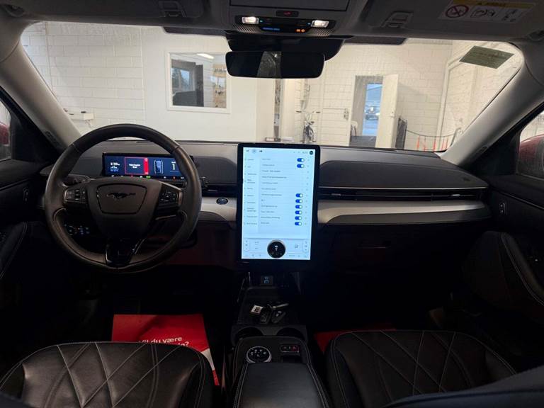 Ford Mustang Mach-E 88 Extended Range