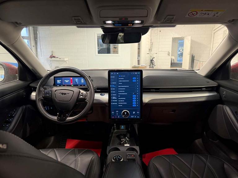 Ford Mustang Mach-E 88 Extended Range