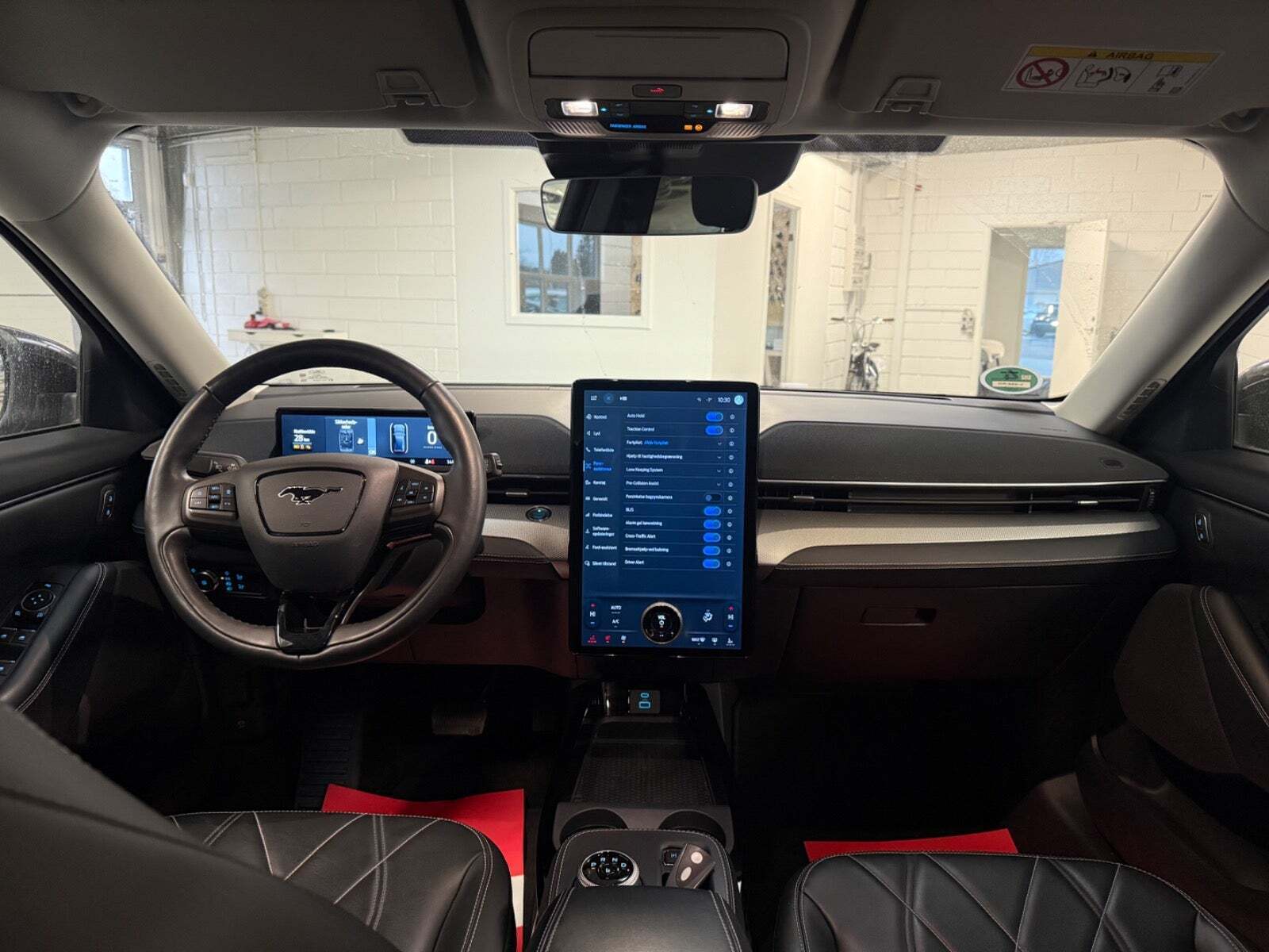 Ford Mustang Mach-E 88 Extended Range