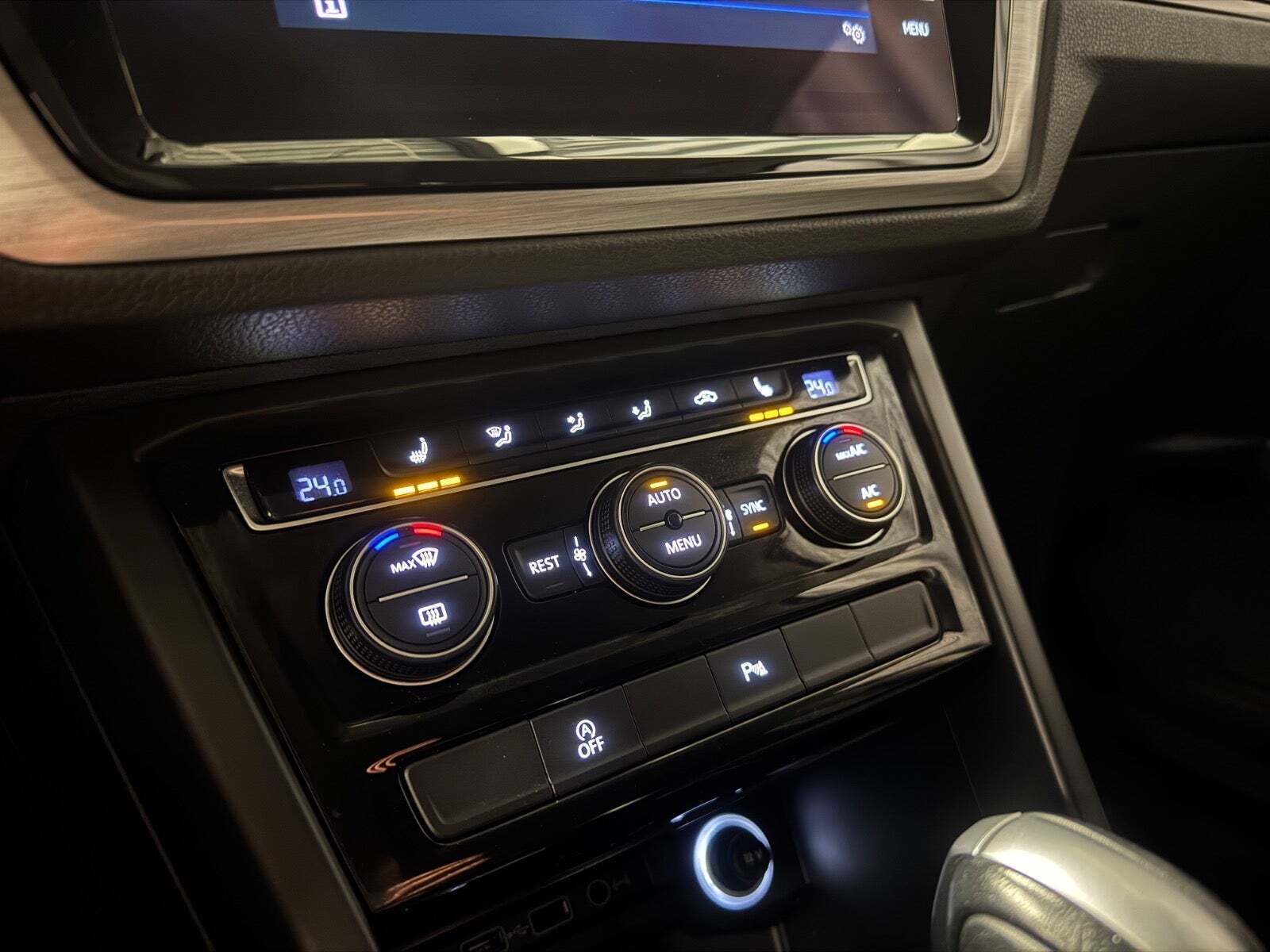 Sort VW Touran fra 2020
