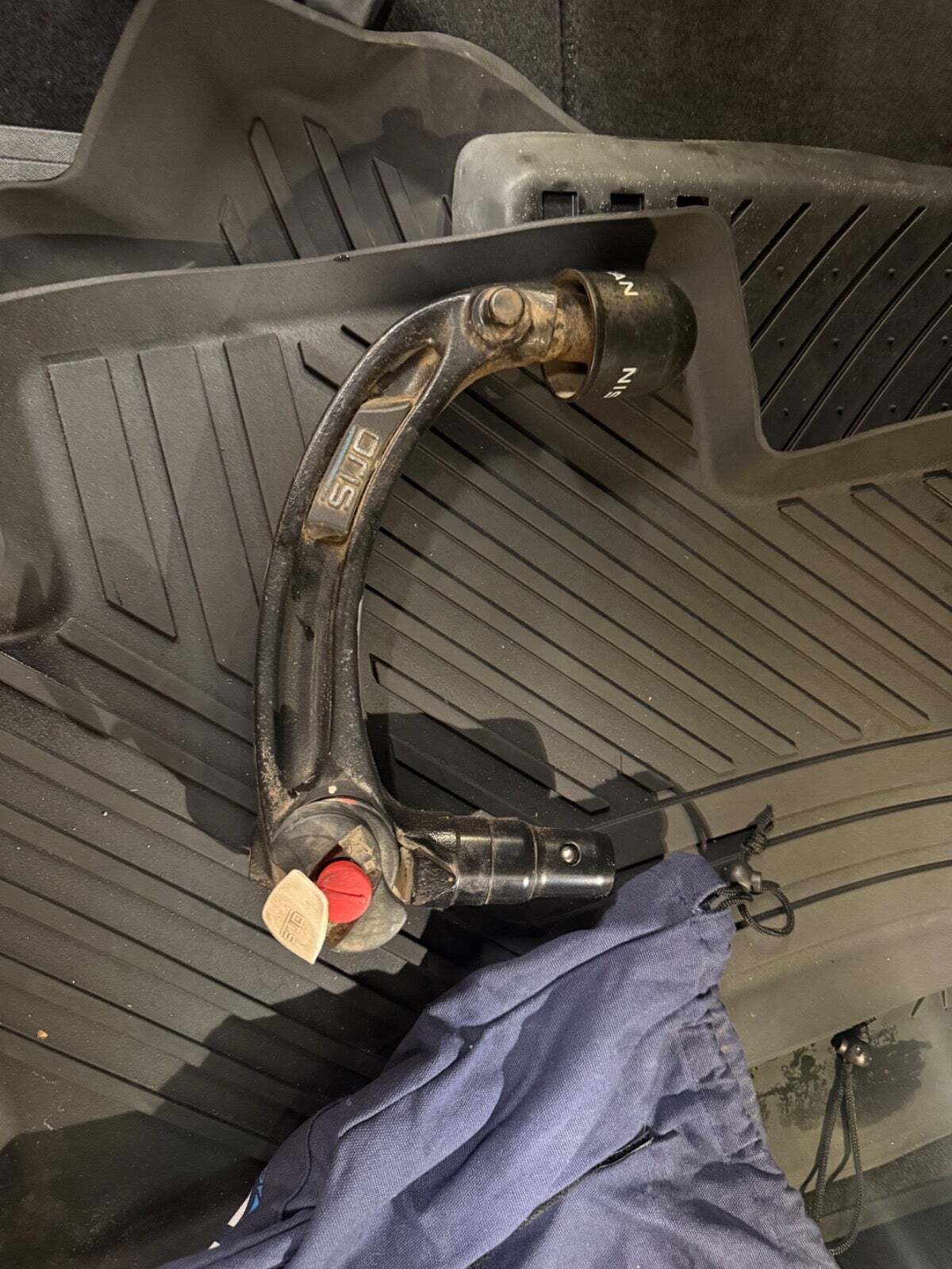 Grå Nissan Ariya fra 2022