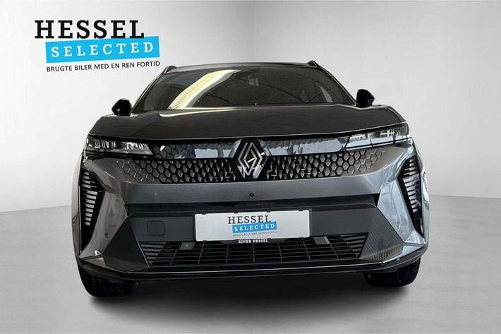 Grå Renault Scenic E-Tech fra 2024