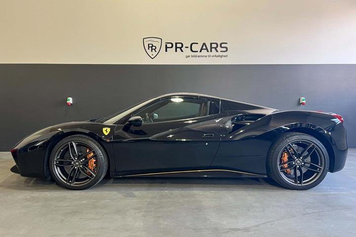 undefined Ferrari 488 Spider fra 2016 set udefra