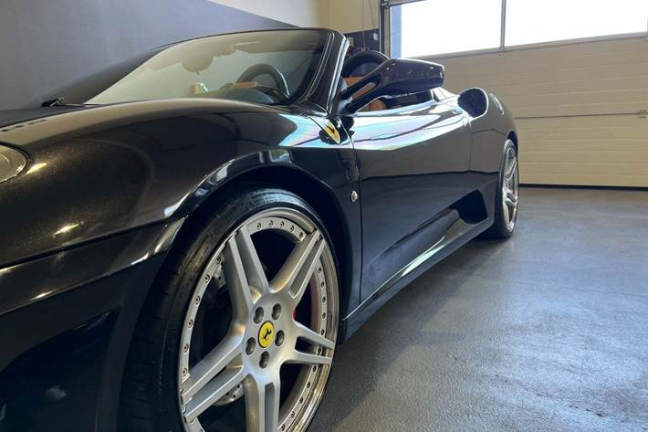 undefined Ferrari F430 fra 2006 set udefra