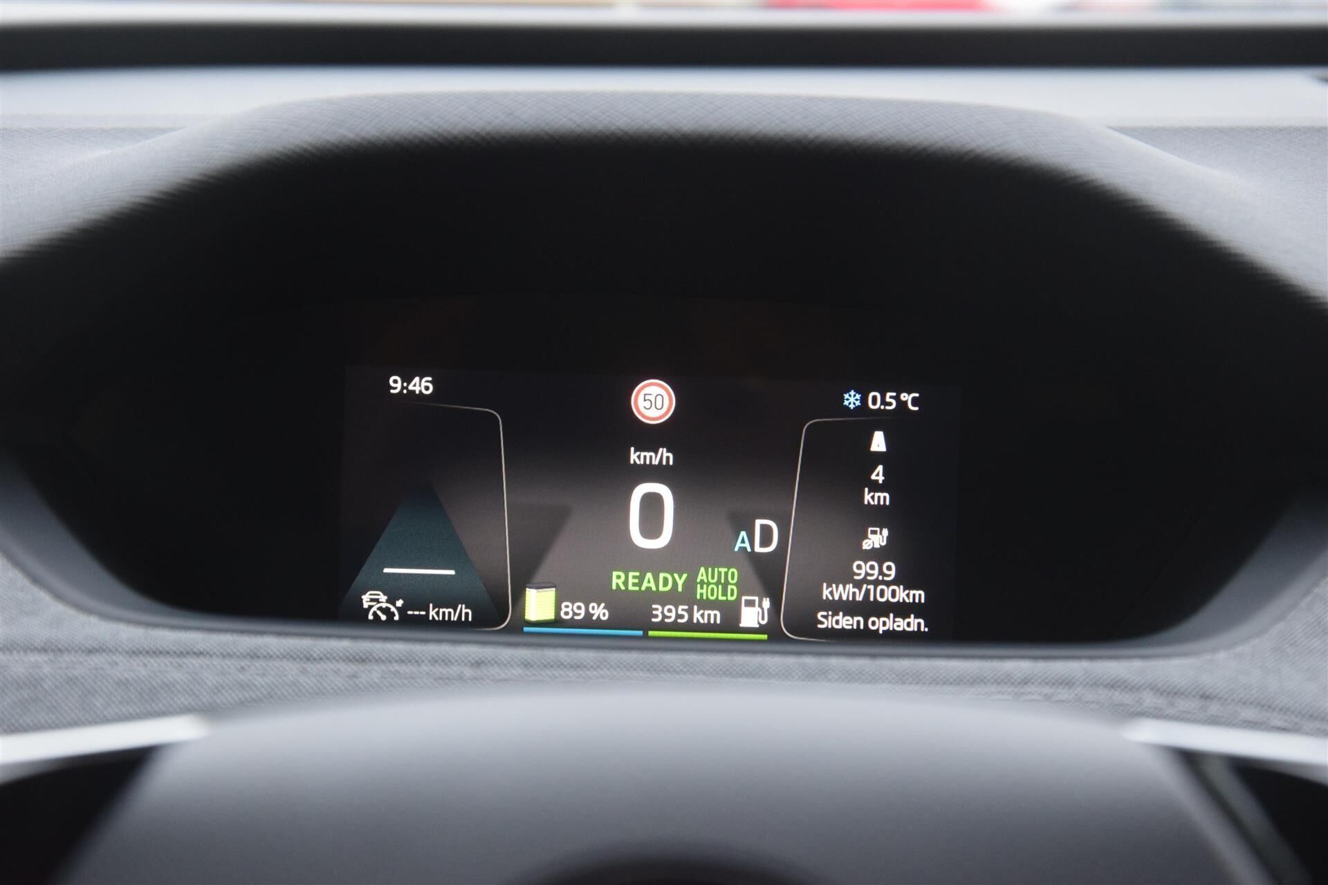 Grå Skoda Enyaq fra 2022