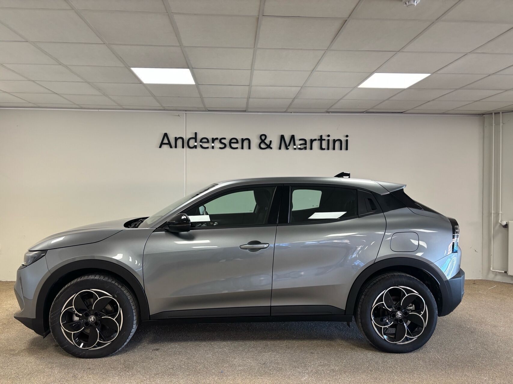 Alfa Romeo Junior EL Core 156HK 5d Aut.