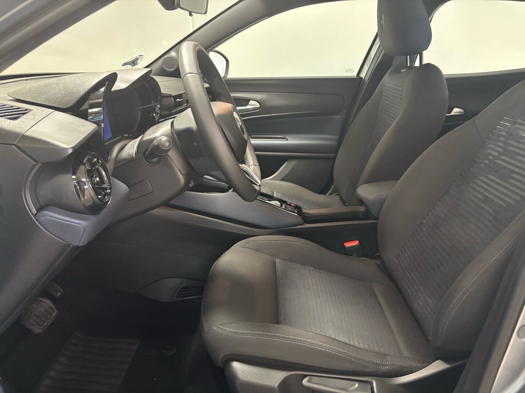 Alfa Romeo Junior EL Core 156HK 5d Aut.