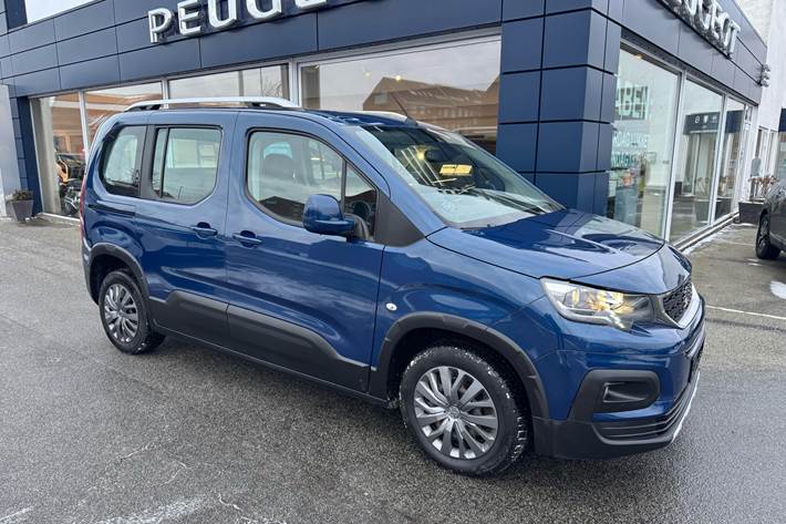 Blå Peugeot Rifter fra 2020