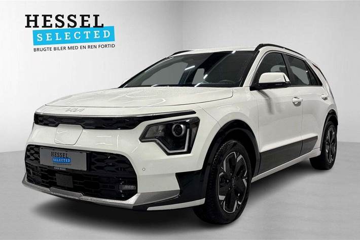 Hvid Kia Niro fra 2023 set udefra