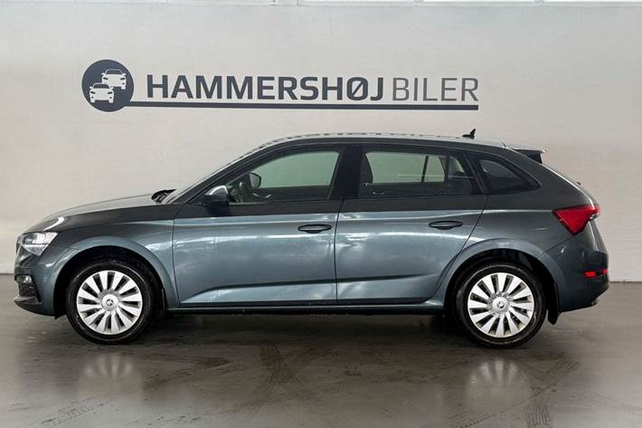 Grå Skoda Scala fra 2020