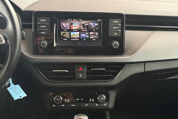 Grå Skoda Scala fra 2020