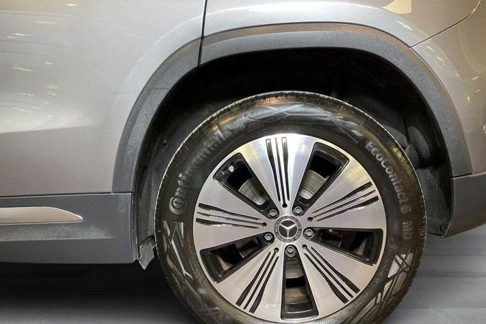 Grå Mercedes EQA250 fra 2021