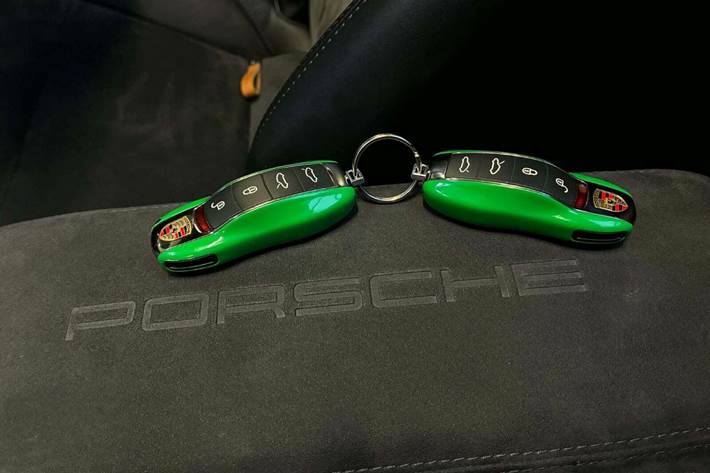 Grøn Porsche 718 Boxster GTS fra 2018