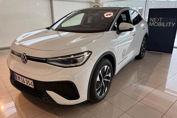 Hvid VW ID.5 fra 2025 set udefra