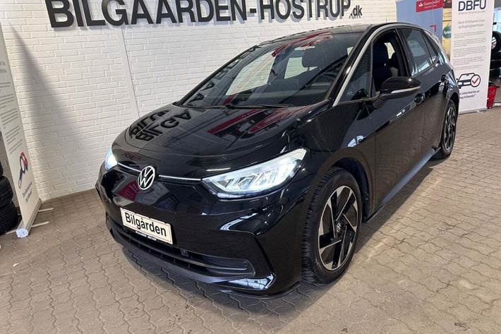 Sort VW ID.3 fra 2023 set udefra