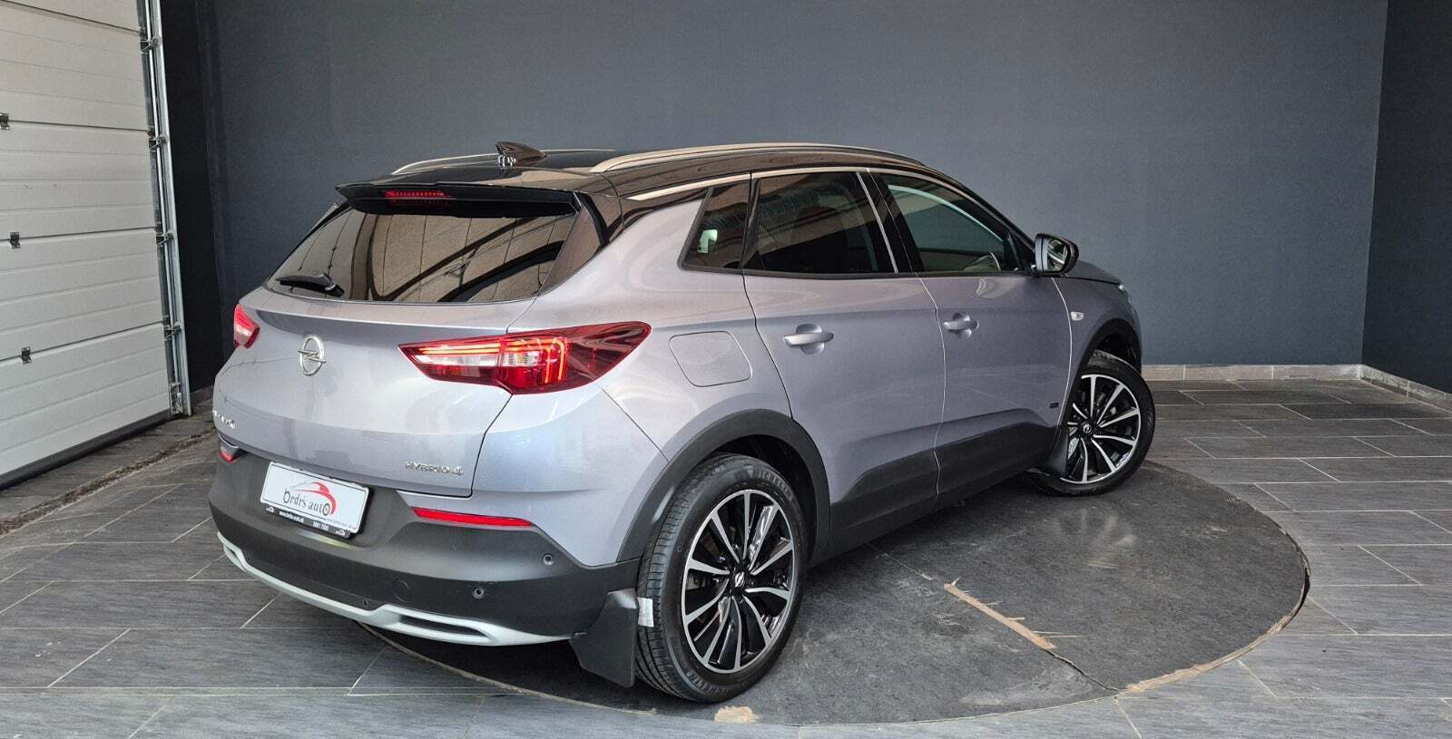 Opel Grandland X 1,6 Hybrid4 Impress aut.