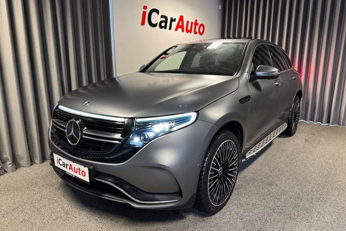 Gul Mercedes EQC400 fra 2022 set udefra