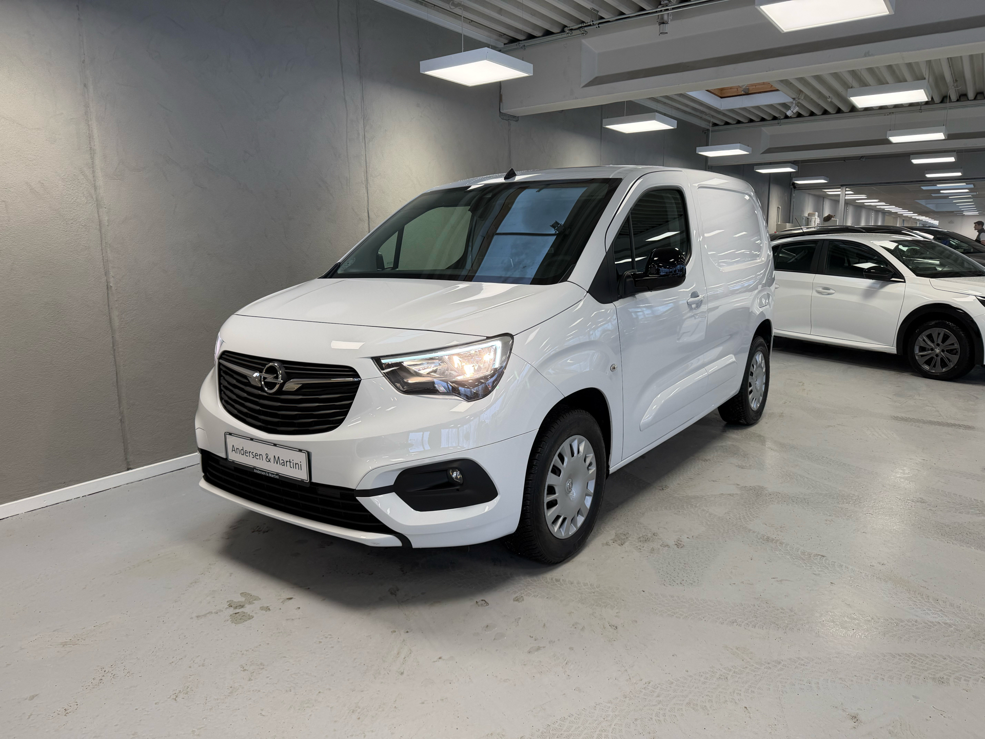 Opel Combo-e L1V1 EL Innovation+ 136HK Van Aut.
