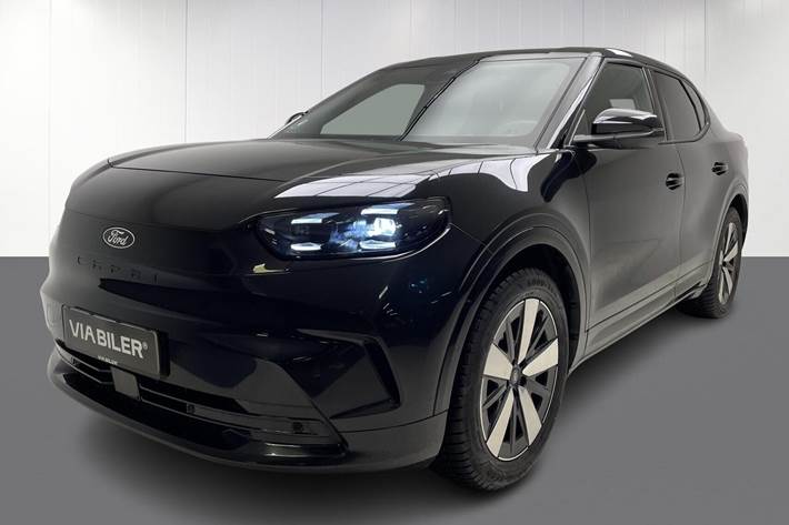 Sort Ford Capri fra 2025 set udefra