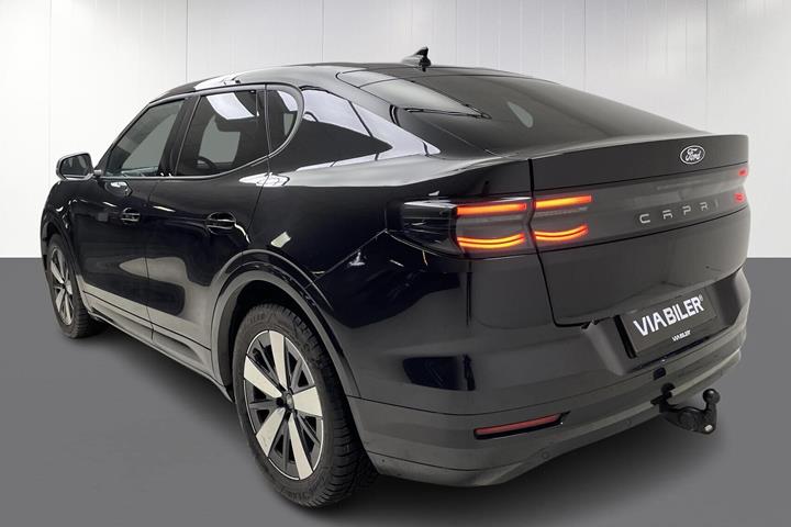 Sort Ford Capri fra 2025