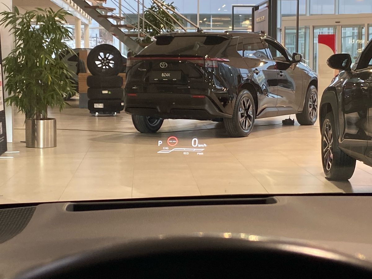 Bronze Toyota Corolla fra 2020