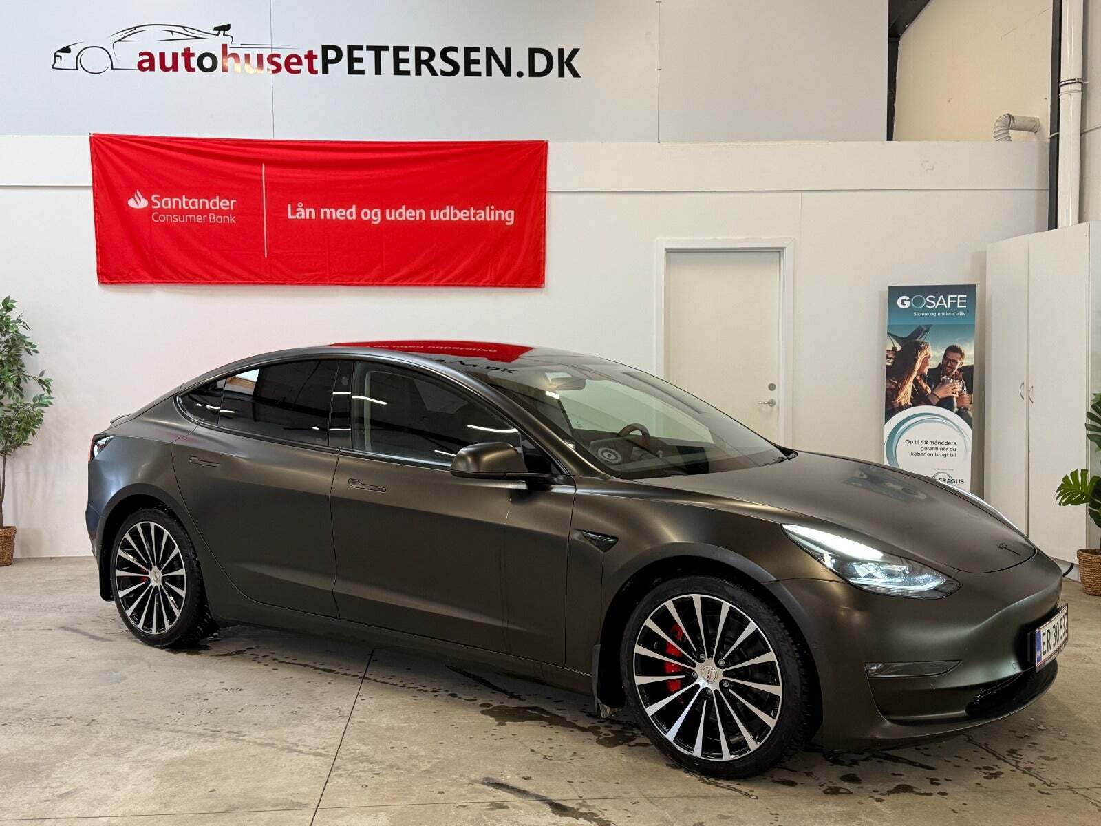 Tesla Model 3 Performance AWD