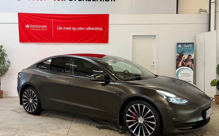 Tesla Model 3 Performance AWD