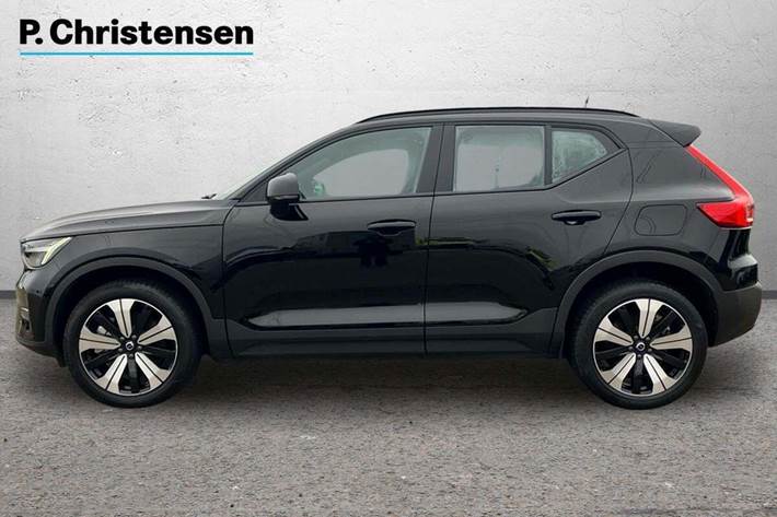 Sort Volvo XC40 fra 2022