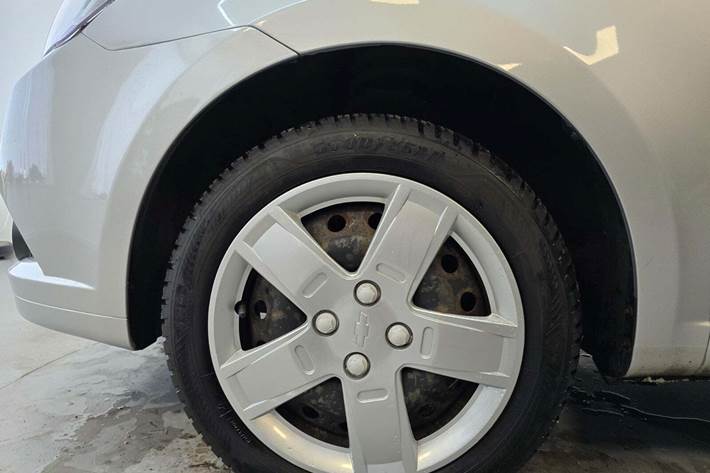 Sølv Chevrolet Aveo fra 2012