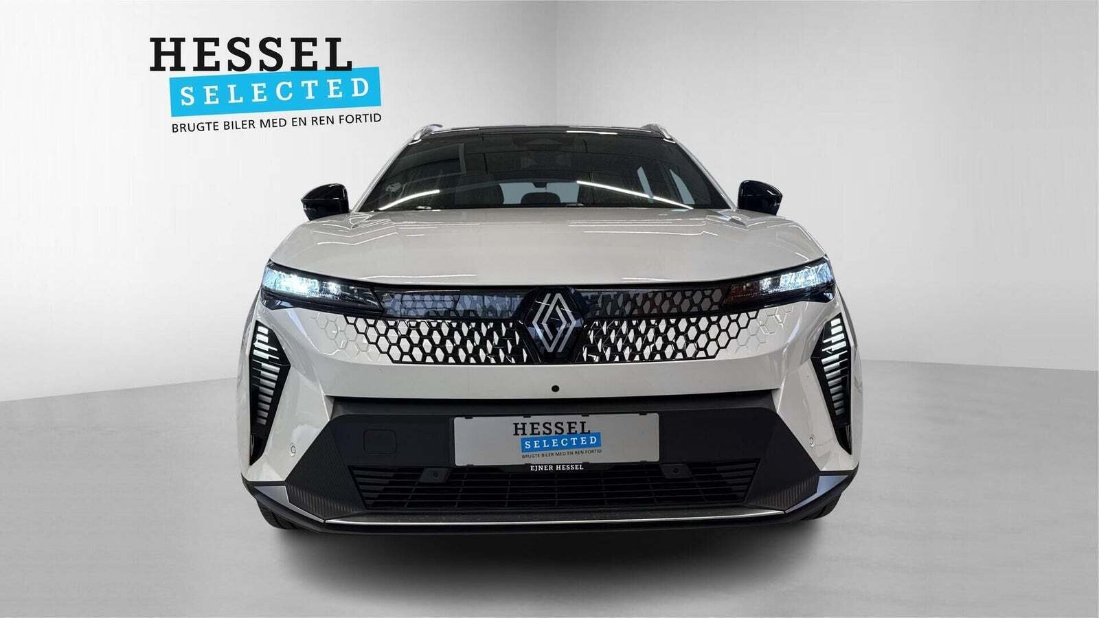 Renault Scenic E-Tech 87 Iconic