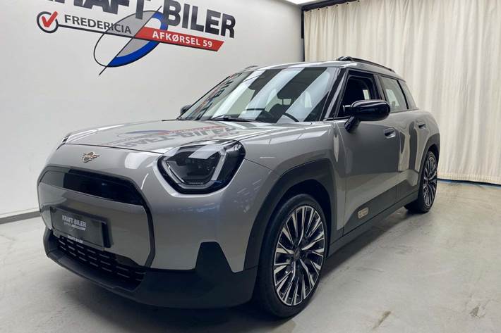 Grå Mini Aceman E fra 2025 set udefra