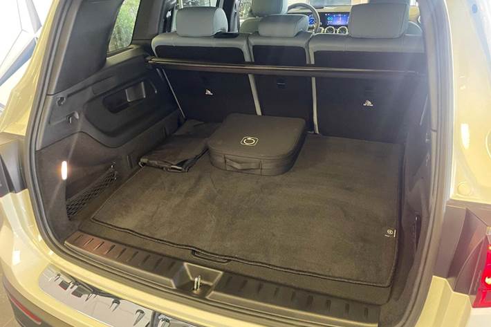 Hvid Mercedes EQB350 fra 2024