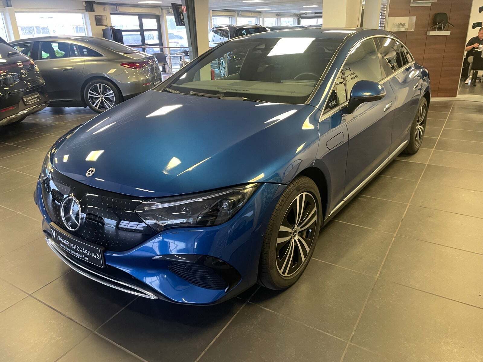 Mercedes EQE350+ Electric Art