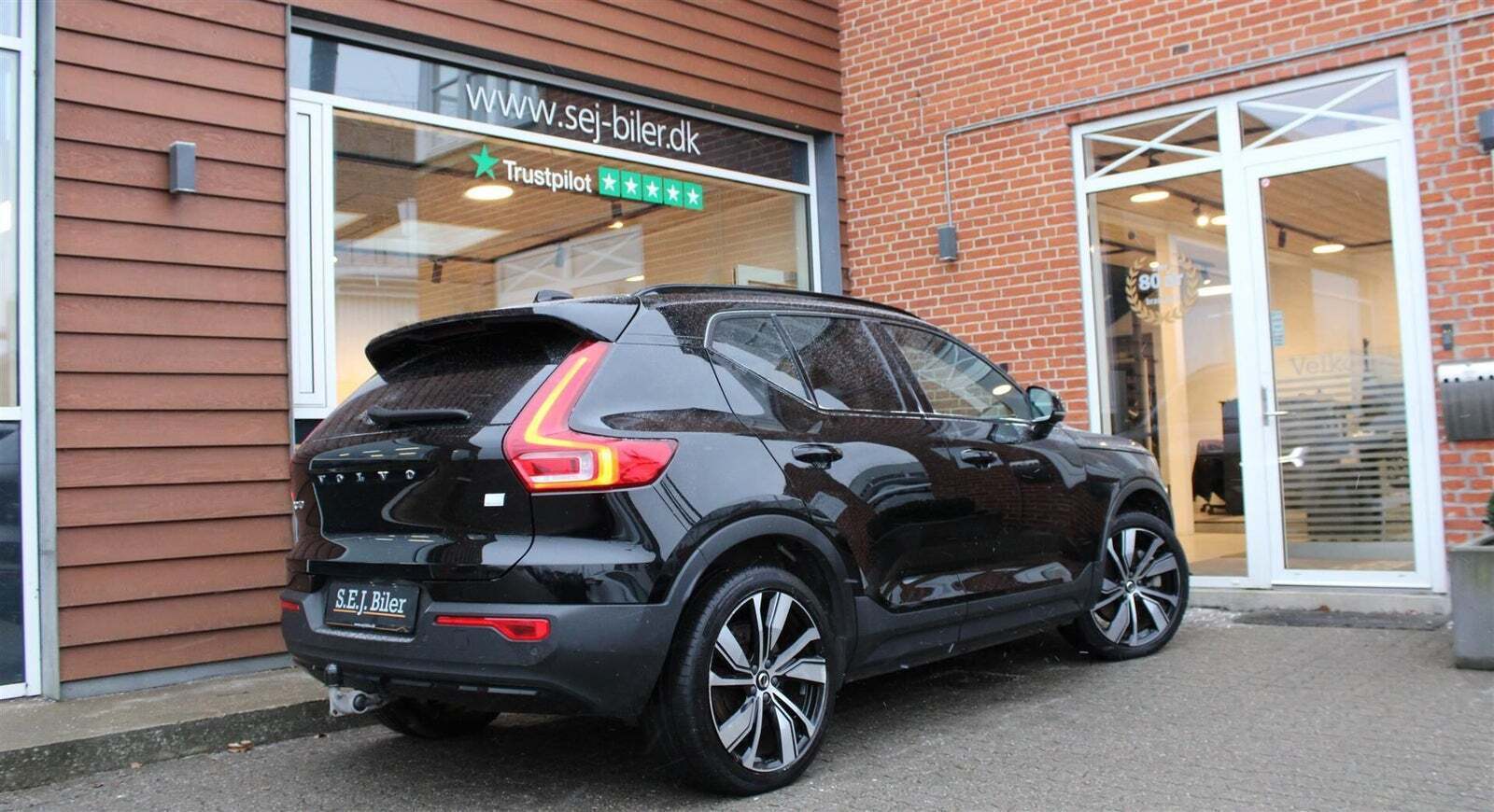 Sort Volvo XC40 fra 2021