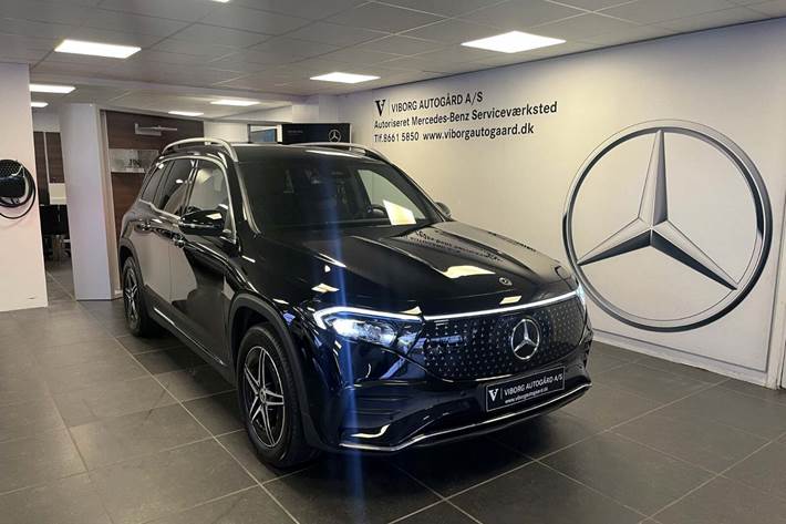 Sort Mercedes EQB250+ fra 2024
