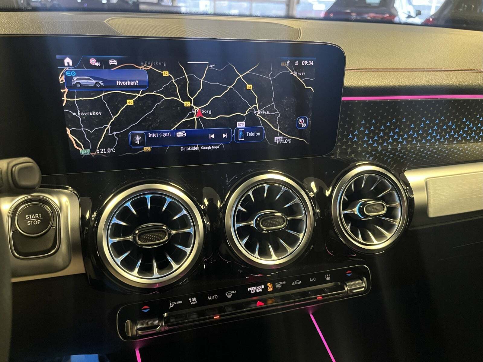 Sort Mercedes EQB250+ fra 2024