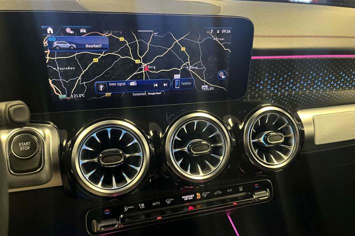 Sort Mercedes EQB250+ fra 2024