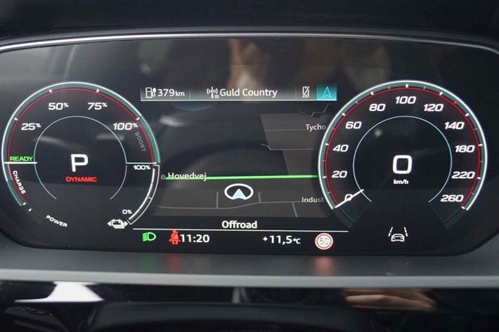 Grå Audi e-tron fra 2022