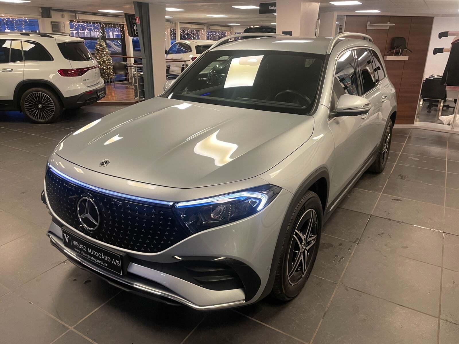 Mercedes EQB250+ AMG Premium